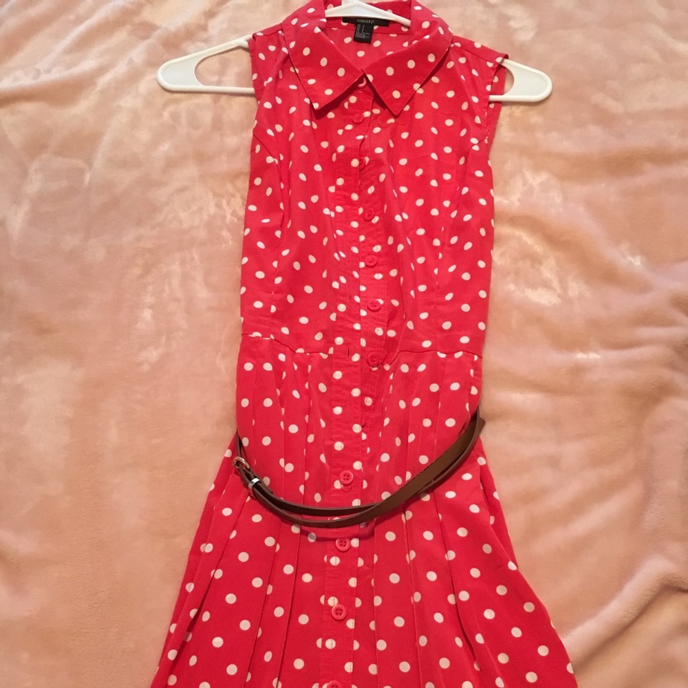 red & white dots